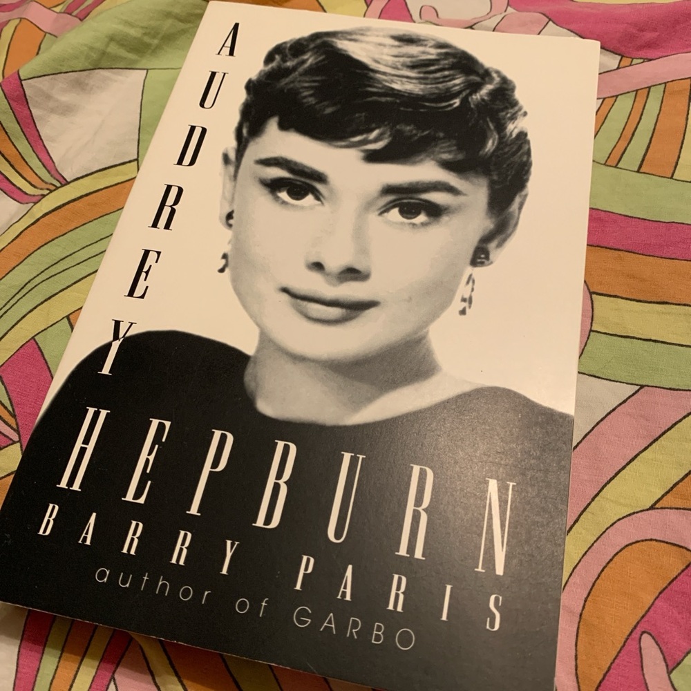 Paperback Audrey Hepburn by Barry Paris book